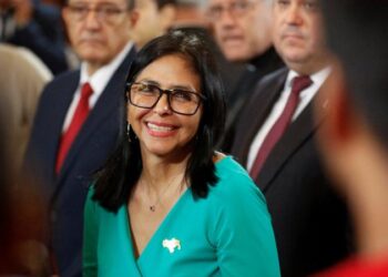 Maduronun müavini Delsi Rodrigez müvəqqəti prezident oldu
