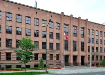 Macarıstanın Varşavadakı səfiri Polşa XİN-ə çağırılıb