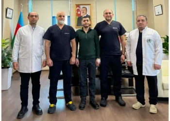 Yeni Klinikada üzərində ilk robotik cərrahi əməliyyat keçirilən pasiyent evə buraxılıb