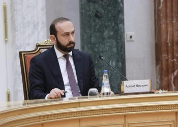 Mirzoyan AŞPA rəhbəri ilə İrəvan və Bakı arasında sülh prosesindən danışıb