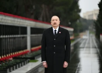 Prezident İlham Əliyev 20 Yanvar şəhidlərinin xatirəsini yad edib