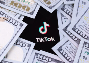Tramp TikTok-un ABŞ bölməsinin Çindən alınmasını təsdiqləyib