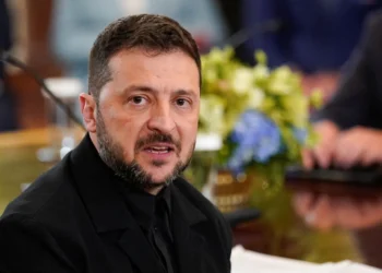 Zelenski Ukrayna Ordusunda dəyişiklikləri elan edib