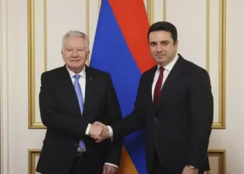Ermənistan və Macarıstan sülh prosesini müzakirə etdi