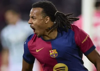 “Real Madrid” “Barselona”nın müdafiəçisi ilə maraqlanır