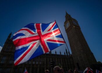 Britaniya Rusiyaya qarşı sanksiyaları GENİŞLƏNDİRİB