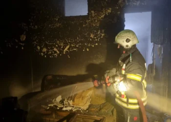 Suriyanın Homs şəhərində yaşayış binasında yanğın olub, ölən və xəsarət alanlar var