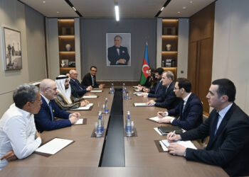 Ceyhun Bayramov Ərəb Parlamentinin prezidentinin başçılıq etdiyi nümayəndə heyəti ilə görüşüb