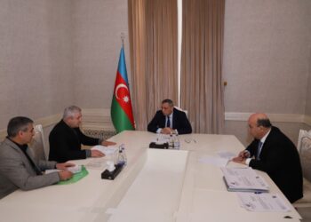 Səfərbərlik Xidmətinin rəisi Xırdalanda vətəndaş qəbulu keçirib