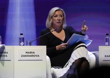 Zaxarova: Zelenski iki ölkədən nüvə silahı ala biləcəyini etiraf etdi