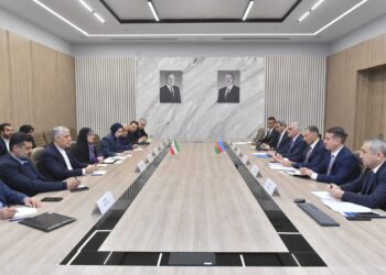 Azərbaycan İranla nəqliyyat sahəsində yol xəritəsi hazırlayacaq