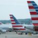 American Airlines təyyarəsində güllə dəliyi tapıldı