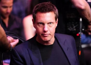Trampın “Netflix-Paramount” müharibəsindəki sirli rolu: “Qarışmıram” deməzdən əvvəl gizli görüşlər keçirilib