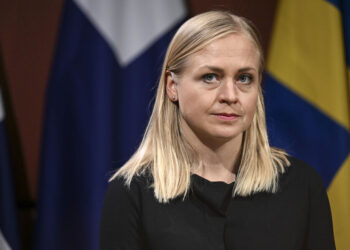 Finlandiya Trampın çağırışını rədd edir
