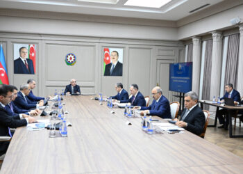 Azərbaycan İnvestisiya Holdinqinin Müşahidə Şurasının iclası keçirildi