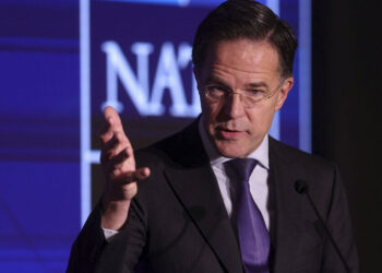 Rutte Ukraynanın ehtiyaclarını unutmamağa çağırdı