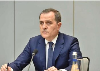 Azərbaycan İrandan bütün diplomatik heyətini çıxarır