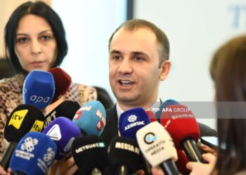 Nazirlik: Tələbələrə nəqliyyatda 10 faiz güzəşt oluna bilər