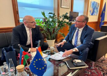 Elçin Əmirbəyov Almaniyada Aİ-Azərbaycan münasibətlərinin tərəqqisini müzakirə edib