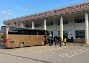 AYNA: Naxçıvanla İğdır arasında sərnişindaşıma xüsusi avtobuslarla həyata keçirilir, indiyədək 450 nəfər daşınıb