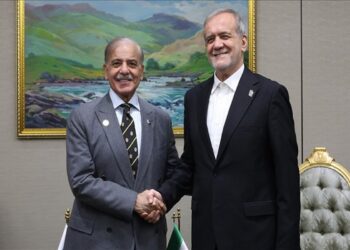 Şahbaz Şərif Pezeşkianı sülh danışıqları ilə bağlı Pakistanın diplomatik səyləri barədə məlumatlandırıb
