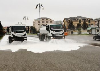 Bu gün paytaxtın 555 küçəsi yuyulub
