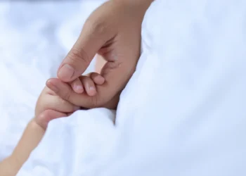 Abşeronda iki günlük körpə ölüb