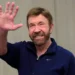 KİV: Çak Norris Havayda xəstəxanaya yerləşdirilib