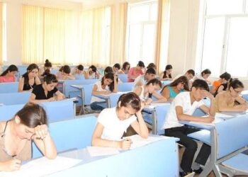 11-ci sinif şagirdləri buraxılış imtahanında esse yazacaq