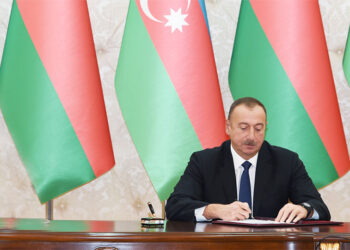 Yerli icra hakimiyyəti orqanları ilə bağlı fərman