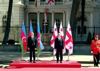 Prezident İlham Əliyevin Tbilisidə rəsmi qarşılanma mərasimi olub – YENİLƏNİB
