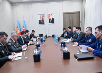 Qazaxıstan müdafiə nazirinin müavini Azərbaycana gəlib