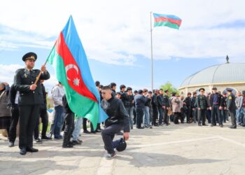Naxçıvanda çağırışçıların hərbi xidmətə yolasalma mərasimi keçirilib