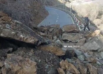 Naxçıvanda qaya uçqunu olub