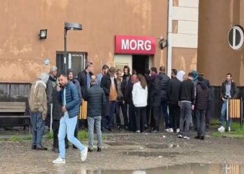 Türkiyədə məktəbdə iki şagirdi ildırım vuraraq öldürüb