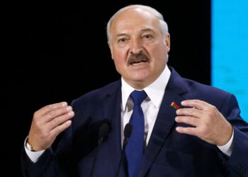 “Belarus müharibəyə hazırdır” – Lukaşenko