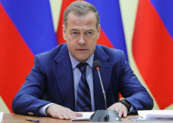 Medvedev ABŞ-İran münaqişəsində atəşkəsə reaksiya verdi