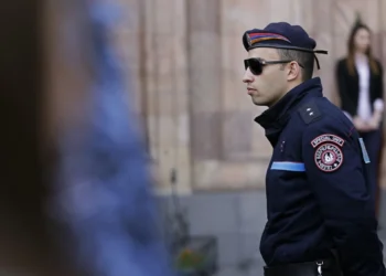 Ermənistanda İqtisadiyyat Nazirliyi yaxınlığında atışma baş verib, bir nəfər yaralanıb