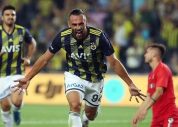 “Fənərbağça” sabiq ulduzunu yayda geri qaytara bilər