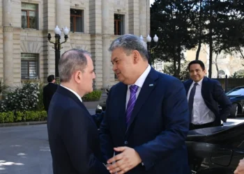 Ceyhun Bayramov qazaxıstanlı həmkarını qəbul etdi