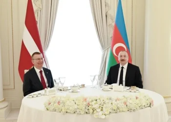 Latviya prezidentinin şərəfinə rəsmi lanç verildi