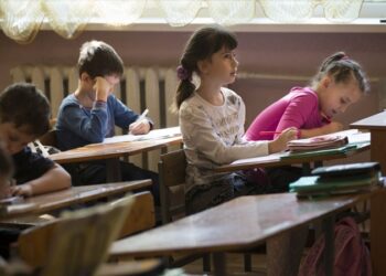 Azərbaycanda məktəblərdə kütləvi yoxlamalara başlanıldı