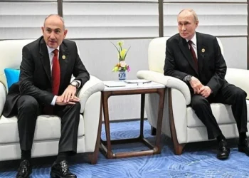 Paşinyan Putinlə görüşündən danışdı