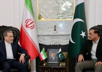 Abbas Əraqçi Pakistan ordusunun komandanı ilə görüşdü