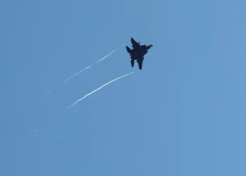 KİV: İranın vurduğu ABŞ-nin F-15 qırıcısının pilotlarından biri xilas edilib