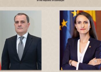 Ceyhun Bayramov rumıniyalı həmkarı ilə telefon danışığı apardı