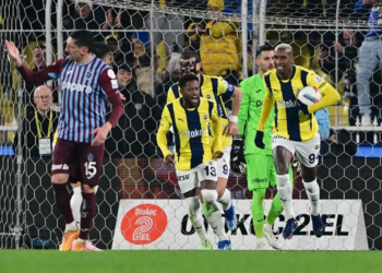 UEFA-dan “Fənərbağça”ya milyonluq CƏRİMƏ