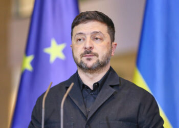 Ukrayna Zelenskinin korrupsiya qalmaqalı ilə bağlı mövqeyi barədə fərziyyələr irəli sürür