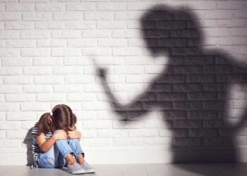 Tərbiyə məqsədilə uşağa qarşı fiziki zorakılıq edən valideyn və müəllim 200 manatadək cərimələnəcək