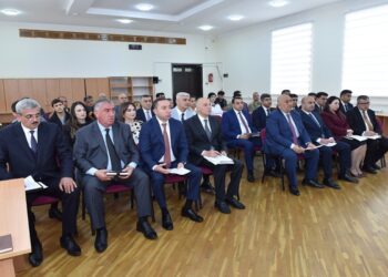 Zakir Fərəcov vətəndaşları qəbul edib